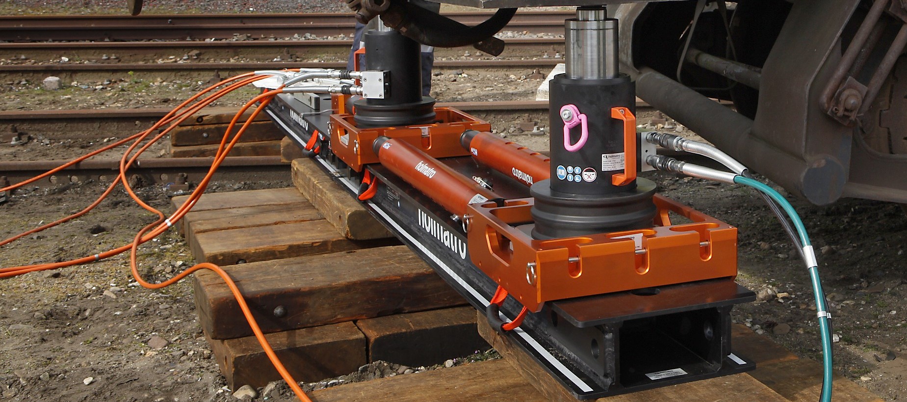 Holmatro Hydraulic Solutions Rerailing Systems