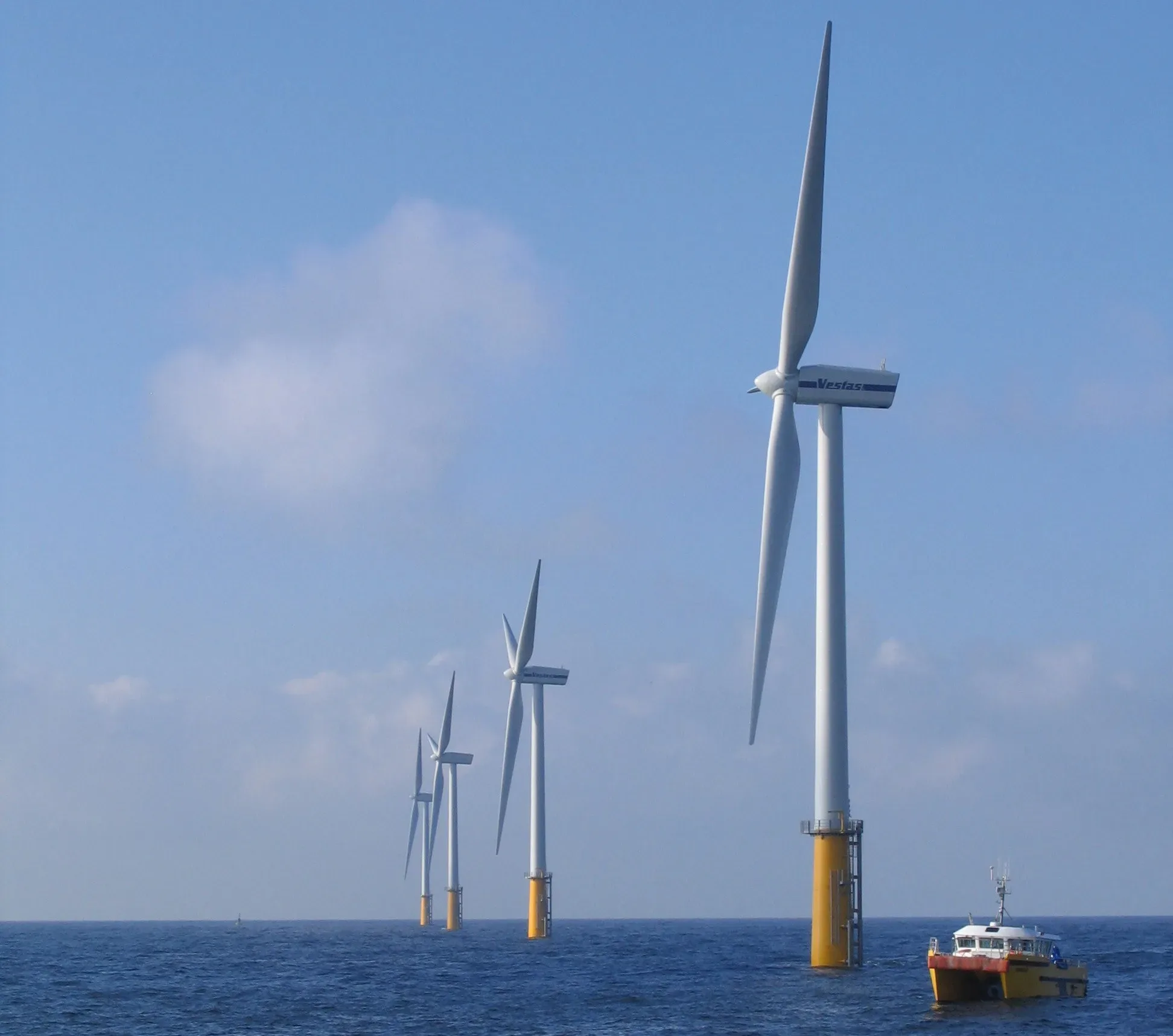 Serviços e soluções para energia eólica em alto-mar